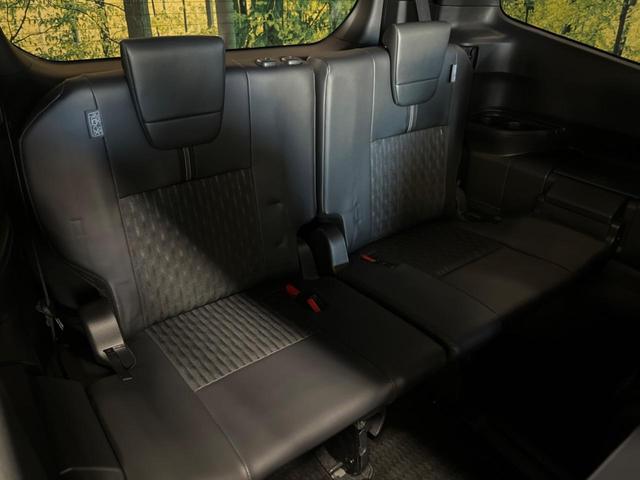 ノア ハイブリッドＳ－Ｚ　快適利便ＰＫＧ　禁煙車　純正１０．５型ナビＴＶ　純正１４型後席モニター　セーフティセンス　電動バックドア　バックカメラ　ブラインドスポットモニタ　前中列シートヒーター　後席オートエアコン（10枚目）
