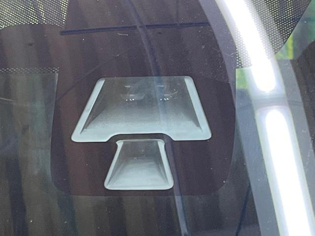 デイズ ハイウェイスターＸ　Ｖセレクション＋セーフティＩＩ　禁煙車　純正ナビフルセグ　アラウンドビューモニタ　エマージェンシーブレーキ　ＨＩＤヘッド　純正１４インチＡＷ　Ｂｌｕｅｔｏｏｔｈ　スマートキー　オートエアコン　革巻ステアリング　ステアリングリモコン（5枚目）