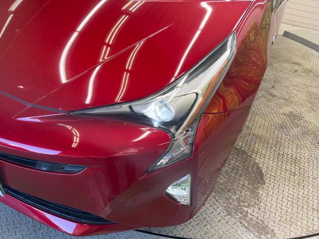 プリウス Ａツーリングセレクション　禁煙車　ＢＩＧ－Ｘ９型ナビＴＶ　バックカメラ　セーフティセンス　レーダークルーズ　ブラインドスポットモニタ　インテリジェントクリアランスソナー　ＬＥＤフォグ　黒合皮シート　シートヒーター　ＥＴＣ（11枚目）