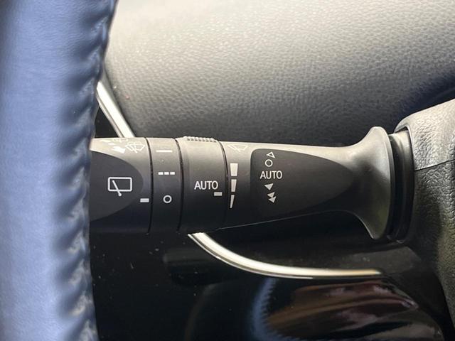 プリウス Ａツーリングセレクション　禁煙車　ＢＩＧ－Ｘ９型ナビＴＶ　バックカメラ　セーフティセンス　レーダークルーズ　ブラインドスポットモニタ　インテリジェントクリアランスソナー　ＬＥＤフォグ　黒合皮シート　シートヒーター　ＥＴＣ（45枚目）