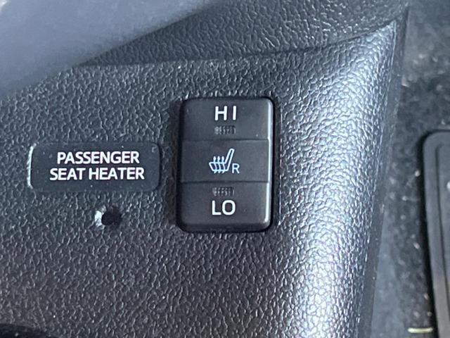 プリウス Ａツーリングセレクション　禁煙車　ＢＩＧ－Ｘ９型ナビＴＶ　バックカメラ　セーフティセンス　レーダークルーズ　ブラインドスポットモニタ　インテリジェントクリアランスソナー　ＬＥＤフォグ　黒合皮シート　シートヒーター　ＥＴＣ（51枚目）