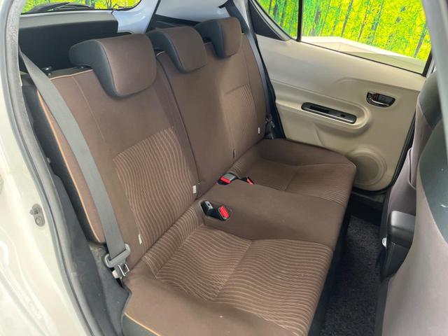 アクア Ｇ　スマートエントリーＰＫＧ　禁煙車　純正ナビフルセグ　バックカメラ　スマートキー　純正ＯＰ１５インチＡＷ　ＥＴＣ　Ｂｌｕｅｔｏｏｔｈ　オートライト　フロントフォグランプ　６スピーカー　ＤＶＤ再生（8枚目）