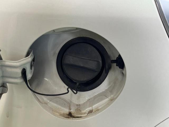 アクア Ｇ　スマートエントリーＰＫＧ　禁煙車　純正ナビフルセグ　バックカメラ　スマートキー　純正ＯＰ１５インチＡＷ　ＥＴＣ　Ｂｌｕｅｔｏｏｔｈ　オートライト　フロントフォグランプ　６スピーカー　ＤＶＤ再生（33枚目）