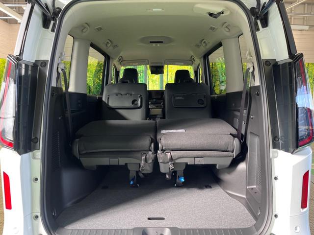 セレナ ｅ－パワー　ハイウェイスターＶ　登録済未使用車　２トーンカラー　１２．３型コネクトナビＴＶ　アラウンドビューモニタ　両側ハンズフリー電動ドア　衝突軽減　ナビリンクプロパイロット　ＥＴＣ２．０　後側方車両検知警告　後席オートエアコン（43枚目）