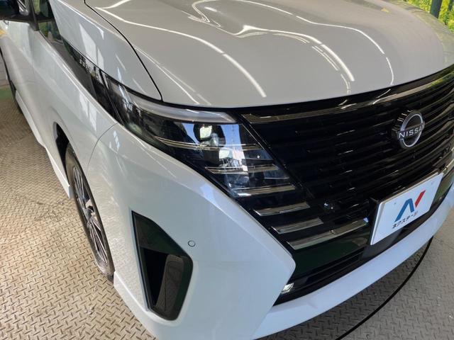 セレナ ｅ－パワー　ハイウェイスターＶ　登録済未使用車　２トーンカラー　１２．３型コネクトナビＴＶ　アラウンドビューモニタ　両側ハンズフリー電動ドア　衝突軽減　ナビリンクプロパイロット　ＥＴＣ２．０　後側方車両検知警告　後席オートエアコン（13枚目）