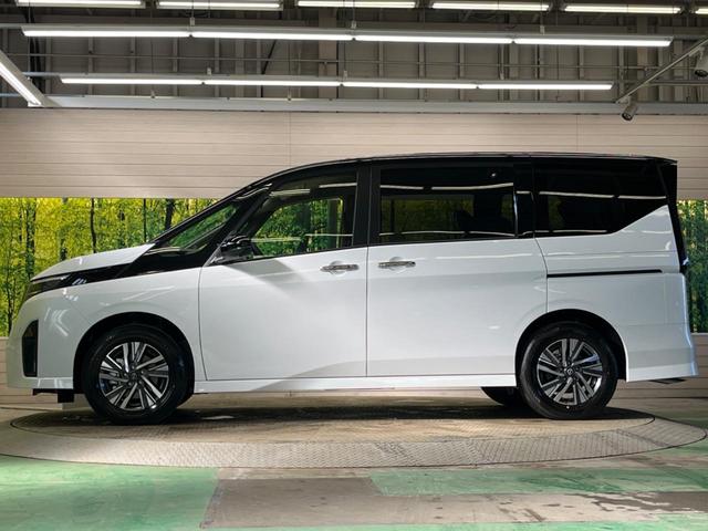 セレナ ｅ－パワー　ハイウェイスターＶ　登録済未使用車　２トーンカラー　１２．３型コネクトナビＴＶ　アラウンドビューモニタ　両側ハンズフリー電動ドア　衝突軽減　ナビリンクプロパイロット　ＥＴＣ２．０　後側方車両検知警告　後席オートエアコン（57枚目）