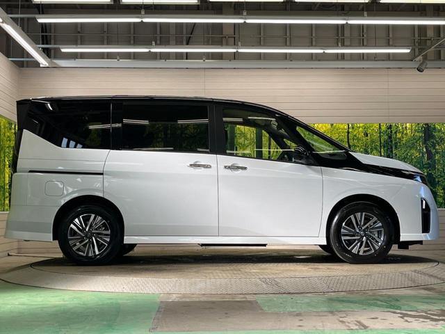 セレナ ｅ－パワー　ハイウェイスターＶ　登録済未使用車　２トーンカラー　１２．３型コネクトナビＴＶ　アラウンドビューモニタ　両側ハンズフリー電動ドア　衝突軽減　ナビリンクプロパイロット　ＥＴＣ２．０　後側方車両検知警告　後席オートエアコン（58枚目）