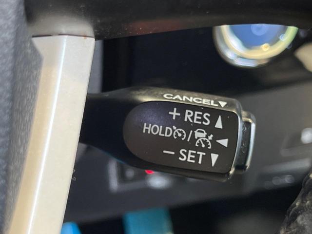 プリウス Ａツーリングセレクション　禁煙車　ＢＩＧ－Ｘ９型ナビＴＶ　バックカメラ　セーフティセンス　レーダークルーズ　ブラインドスポットモニタ　インテリジェントクリアランスソナー　黒合皮シート（6枚目）