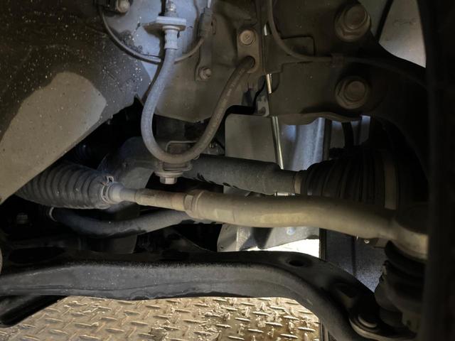 プリウス Ａツーリングセレクション　禁煙車　ＢＩＧ－Ｘ９型ナビＴＶ　バックカメラ　セーフティセンス　レーダークルーズ　ブラインドスポットモニタ　インテリジェントクリアランスソナー　黒合皮シート（20枚目）