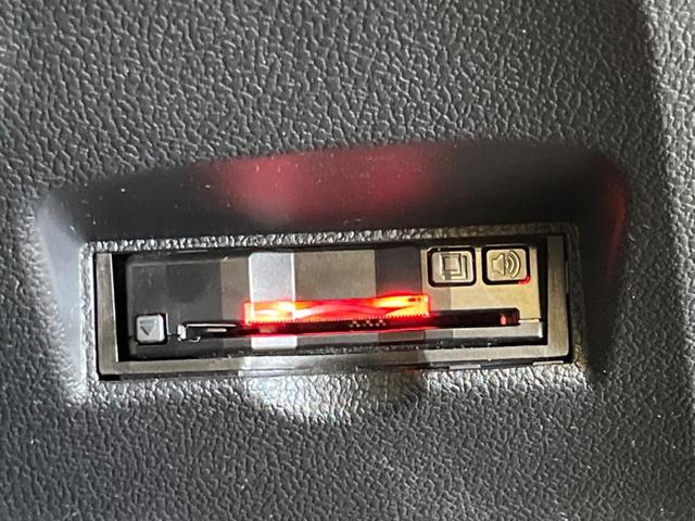 プリウス Ａツーリングセレクション　禁煙車　ＢＩＧ－Ｘ９型ナビＴＶ　バックカメラ　セーフティセンス　レーダークルーズ　ブラインドスポットモニタ　インテリジェントクリアランスソナー　黒合皮シート（29枚目）