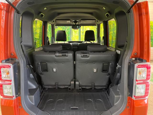 ���i�̂���������ʋ΁A���}���ɏ\���ȉ׎��X�y�[�X���m�ۂ��Ă���܂��B�Z�J���h�V�[�g��|���ƁA�傫�ȉו��̐ύڂ��\�ł���