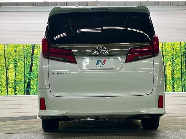 アルファード ２．５Ｓ　タイプゴールド　禁煙車　純正９型ナビＴＶ　純正１２．１型後席モニター　三眼ＬＥＤ　バックカメラ　セーフティセンス　インテリジェントクリアランスソナー　両側電動ドア　電動バックドア　半革シート　ウッドコンビステアリング（15枚目）