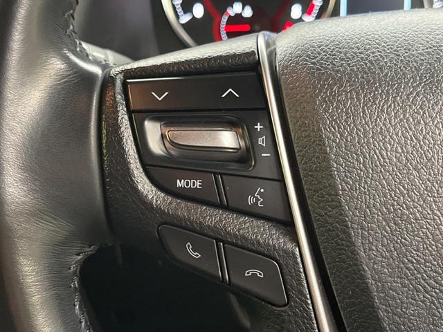 アルファード ２．５Ｓ　タイプゴールド　禁煙車　純正９型ナビＴＶ　純正１２．１型後席モニター　三眼ＬＥＤ　バックカメラ　セーフティセンス　インテリジェントクリアランスソナー　両側電動ドア　電動バックドア　半革シート　ウッドコンビステアリング（26枚目）