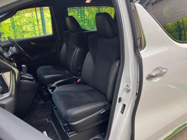 アルファード ２．５Ｓ　タイプゴールド　禁煙車　純正９型ナビＴＶ　純正１２．１型後席モニター　三眼ＬＥＤ　バックカメラ　セーフティセンス　インテリジェントクリアランスソナー　両側電動ドア　電動バックドア　半革シート　ウッドコンビステアリング（31枚目）