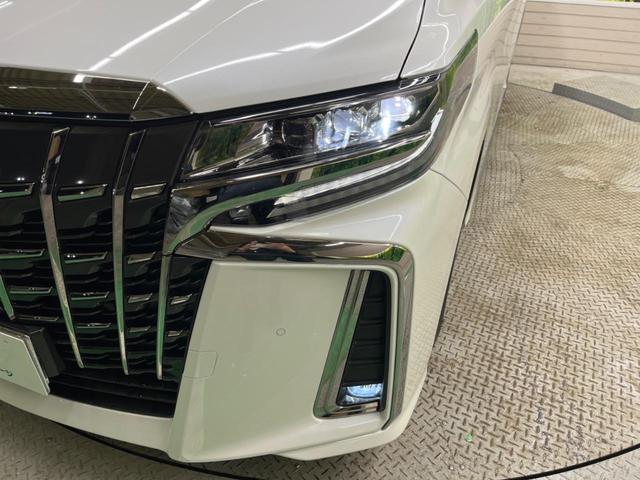 アルファード ２．５Ｓ　タイプゴールド　禁煙車　純正９型ナビＴＶ　純正１２．１型後席モニター　三眼ＬＥＤ　バックカメラ　セーフティセンス　インテリジェントクリアランスソナー　両側電動ドア　電動バックドア　半革シート　ウッドコンビステアリング（57枚目）