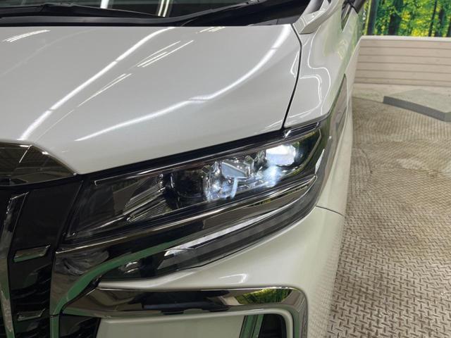 アルファード ２．５Ｓ　タイプゴールド　禁煙車　純正９型ナビＴＶ　純正１２．１型後席モニター　三眼ＬＥＤ　バックカメラ　セーフティセンス　インテリジェントクリアランスソナー　両側電動ドア　電動バックドア　半革シート　ウッドコンビステアリング（58枚目）