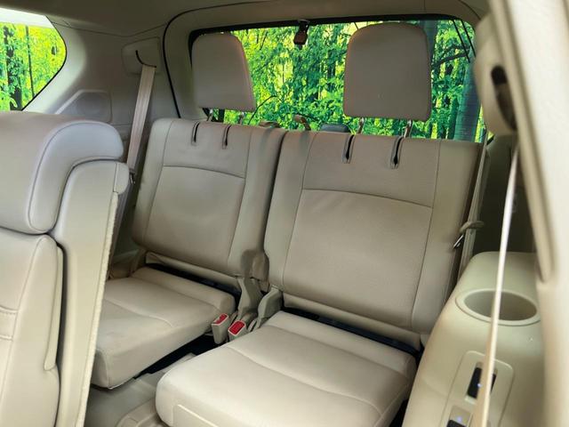 ランドクルーザープラド ＴＸ　Ｌパッケージ　マットブラックエディション　７人乗　ムーンルーフ　禁煙車　純正９型ナビ　マルチテレインモニタ　ベージュ革　セーフティセンス　レーダークルーズ　ブラインドスポットモニタ　パワーシート　シートベンチレーション　ルーフレール（40枚目）