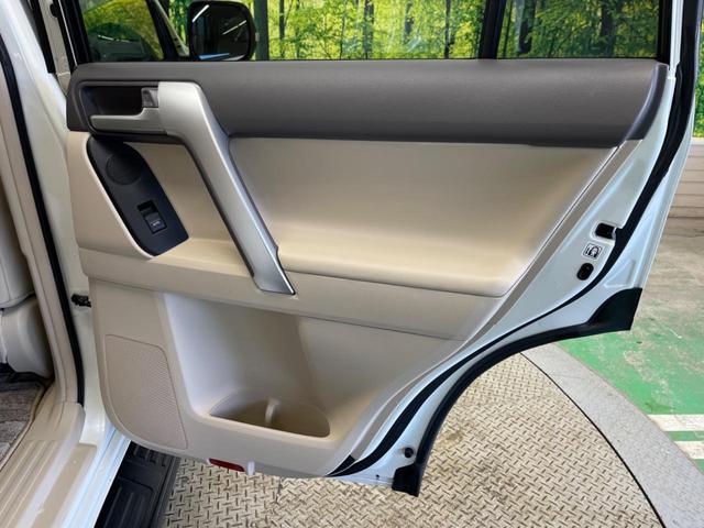 ランドクルーザープラド ＴＸ　Ｌパッケージ　マットブラックエディション　７人乗　ムーンルーフ　禁煙車　純正９型ナビ　マルチテレインモニタ　ベージュ革　セーフティセンス　レーダークルーズ　ブラインドスポットモニタ　パワーシート　シートベンチレーション　ルーフレール（53枚目）