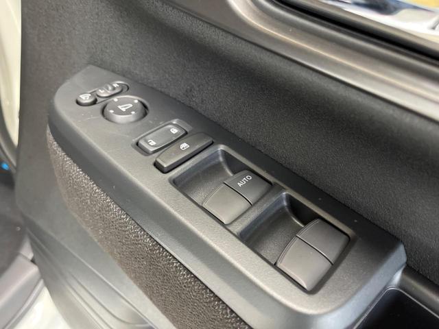 Ｎ－ＢＯＸカスタム ベースグレード　届出済未使用車　ホンダセンシング　電動スライドドア　ＬＥＤヘッド　渋滞追従アダプティブクルーズ　リアパーキングセンサ　電動パーキングブレーキ　オートブレーキホールド　シートヒーター　後席サンシェード（42枚目）
