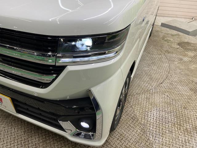 スペーシアカスタム ハイブリッドＸＳ　届出済未使用車　２トーンルーフ　セーフティサポート　両側電動ドア　アダプティブクルーズ　ＬＥＤヘッド　純正１５インチＡＷ　半革シート　シートヒーター　後席サーキュレーター　サンシェード　オットマン（12枚目）