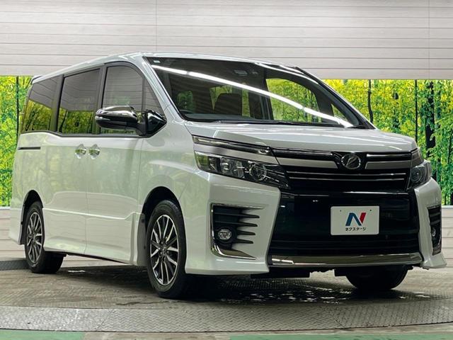 ヴォクシー ＺＳ　煌ＩＩ　禁煙車　純正９型ナビＴＶ　純正１２型後席モニター　両側電動ドア　バックカメラ　セーフティセンス　ＬＥＤヘッド　ＬＥＤフォグ　純正１６インチＡＷ　後席サンシェード　ＥＴＣ　前後個別再生　ＤＶＤ再生（16枚目）