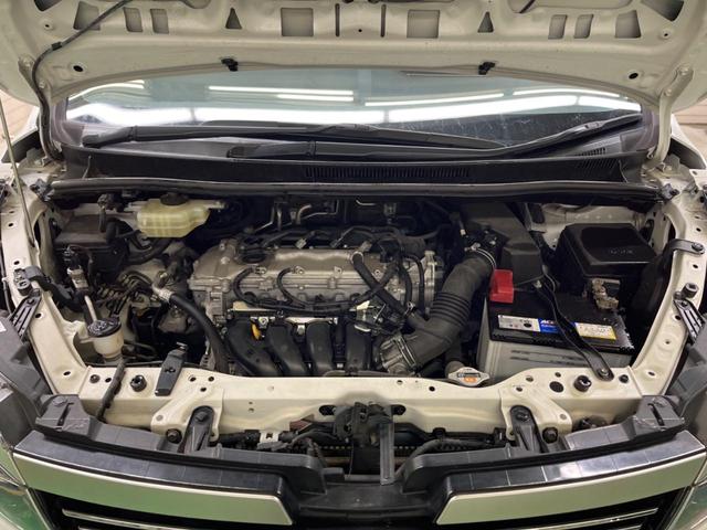 ヴォクシー ＺＳ　煌ＩＩ　禁煙車　純正９型ナビＴＶ　純正１２型後席モニター　両側電動ドア　バックカメラ　セーフティセンス　ＬＥＤヘッド　ＬＥＤフォグ　純正１６インチＡＷ　後席サンシェード　ＥＴＣ　前後個別再生　ＤＶＤ再生（19枚目）