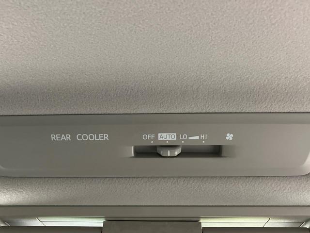 ヴォクシー ＺＳ　煌ＩＩ　禁煙車　純正９型ナビＴＶ　純正１２型後席モニター　両側電動ドア　バックカメラ　セーフティセンス　ＬＥＤヘッド　ＬＥＤフォグ　純正１６インチＡＷ　後席サンシェード　ＥＴＣ　前後個別再生　ＤＶＤ再生（29枚目）