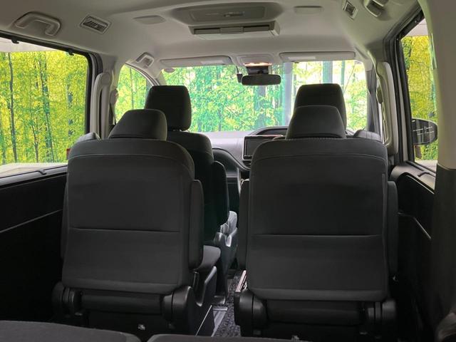 ヴォクシー ＺＳ　煌ＩＩ　禁煙車　純正９型ナビＴＶ　純正１２型後席モニター　両側電動ドア　バックカメラ　セーフティセンス　ＬＥＤヘッド　ＬＥＤフォグ　純正１６インチＡＷ　後席サンシェード　ＥＴＣ　前後個別再生　ＤＶＤ再生（35枚目）
