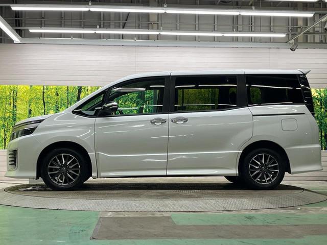 ヴォクシー ＺＳ　煌ＩＩ　禁煙車　純正９型ナビＴＶ　純正１２型後席モニター　両側電動ドア　バックカメラ　セーフティセンス　ＬＥＤヘッド　ＬＥＤフォグ　純正１６インチＡＷ　後席サンシェード　ＥＴＣ　前後個別再生　ＤＶＤ再生（54枚目）