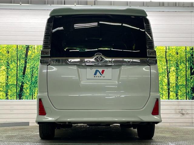 ヴォクシー ＺＳ　禁煙車　ＢＩＧ－Ｘ９型ナビＴＶ　フリップダウンモニター　両側電動ドア　バックカメラ　セーフティセンス　クルーズコントロール　ＬＥＤヘッド　純正１６インチＡＷ　デュアルオートエアコン　ＤＶＤ再生（15枚目）