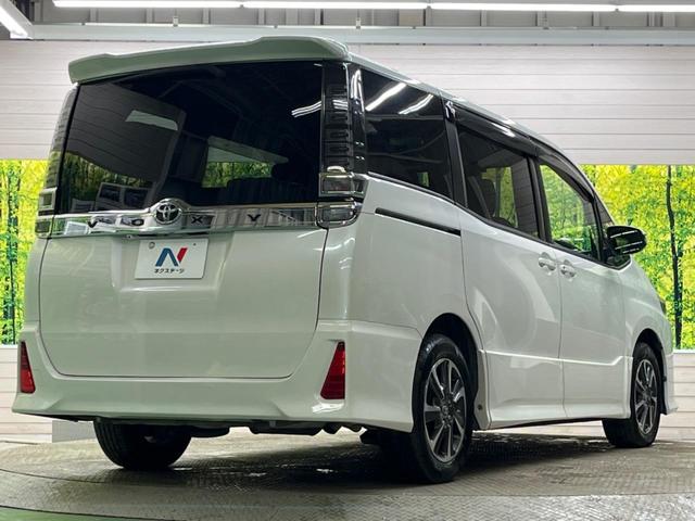 ヴォクシー ＺＳ　禁煙車　ＢＩＧ－Ｘ９型ナビＴＶ　フリップダウンモニター　両側電動ドア　バックカメラ　セーフティセンス　クルーズコントロール　ＬＥＤヘッド　純正１６インチＡＷ　デュアルオートエアコン　ＤＶＤ再生（17枚目）