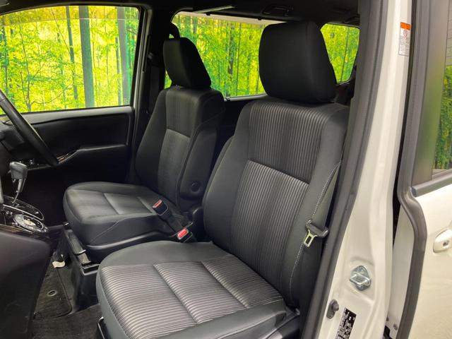 ヴォクシー ＺＳ　禁煙車　ＢＩＧ－Ｘ９型ナビＴＶ　フリップダウンモニター　両側電動ドア　バックカメラ　セーフティセンス　クルーズコントロール　ＬＥＤヘッド　純正１６インチＡＷ　デュアルオートエアコン　ＤＶＤ再生（30枚目）