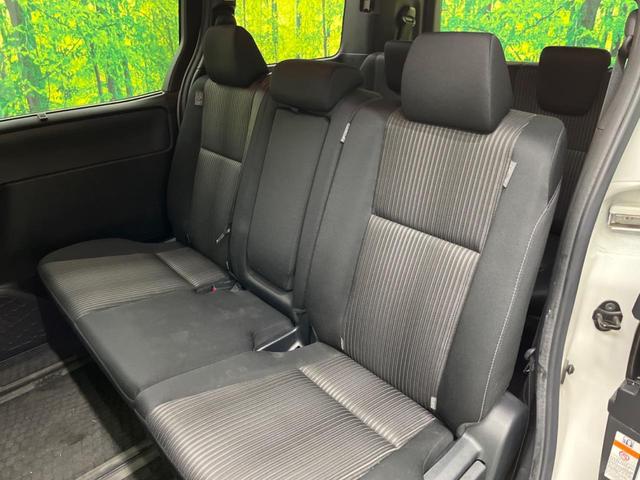 ヴォクシー ＺＳ　禁煙車　ＢＩＧ－Ｘ９型ナビＴＶ　フリップダウンモニター　両側電動ドア　バックカメラ　セーフティセンス　クルーズコントロール　ＬＥＤヘッド　純正１６インチＡＷ　デュアルオートエアコン　ＤＶＤ再生（31枚目）