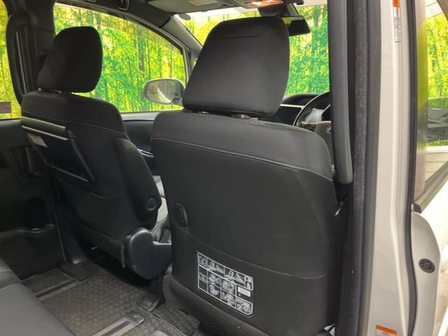 ヴォクシー ＺＳ　禁煙車　ＢＩＧ－Ｘ９型ナビＴＶ　フリップダウンモニター　両側電動ドア　バックカメラ　セーフティセンス　クルーズコントロール　ＬＥＤヘッド　純正１６インチＡＷ　デュアルオートエアコン　ＤＶＤ再生（35枚目）