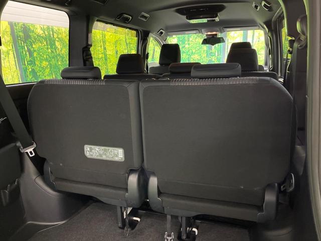 ヴォクシー ＺＳ　禁煙車　ＢＩＧ－Ｘ９型ナビＴＶ　フリップダウンモニター　両側電動ドア　バックカメラ　セーフティセンス　クルーズコントロール　ＬＥＤヘッド　純正１６インチＡＷ　デュアルオートエアコン　ＤＶＤ再生（37枚目）