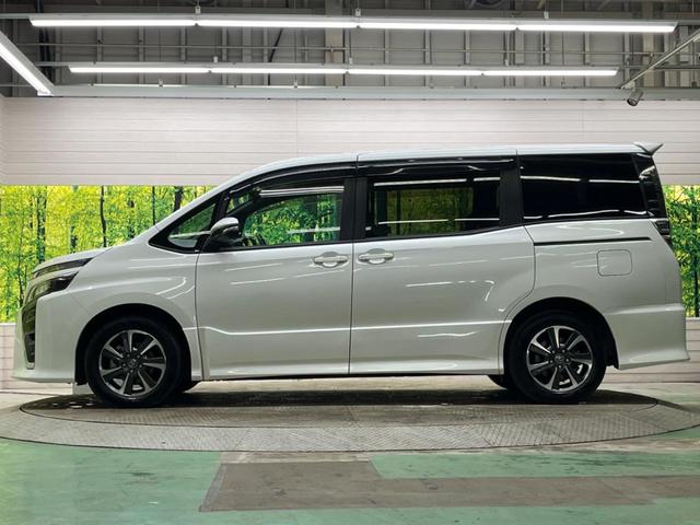 ヴォクシー ＺＳ　禁煙車　ＢＩＧ－Ｘ９型ナビＴＶ　フリップダウンモニター　両側電動ドア　バックカメラ　セーフティセンス　クルーズコントロール　ＬＥＤヘッド　純正１６インチＡＷ　デュアルオートエアコン　ＤＶＤ再生（54枚目）