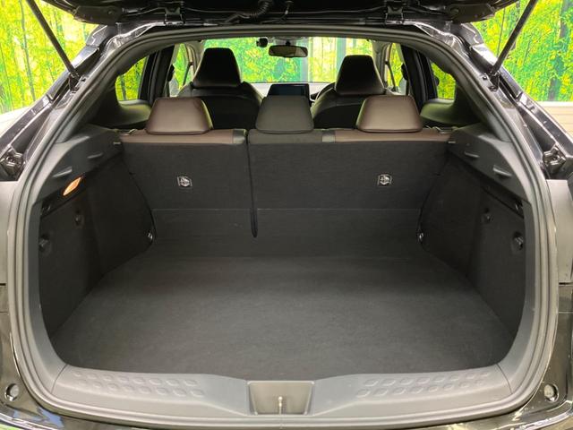 Ｃ－ＨＲ Ｇ　ＬＥＤヘッド　シーケンシャルターンランプ　禁煙車　ナビフルセグ　バックカメラ　セーフティセンス　レーダークルーズ　ブラインドスポットモニタ　クリアランスソナー　純正１８インチＡＷ　半革　シートヒーター（11枚目）