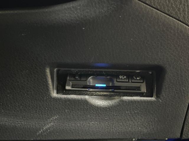 Ｃ－ＨＲ Ｇ　ＬＥＤヘッド　シーケンシャルターンランプ　禁煙車　ナビフルセグ　バックカメラ　セーフティセンス　レーダークルーズ　ブラインドスポットモニタ　クリアランスソナー　純正１８インチＡＷ　半革　シートヒーター（27枚目）