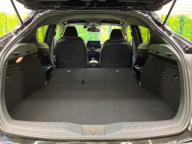 Ｃ－ＨＲ Ｇ　ＬＥＤヘッド　シーケンシャルターンランプ　禁煙車　ナビフルセグ　バックカメラ　セーフティセンス　レーダークルーズ　ブラインドスポットモニタ　クリアランスソナー　純正１８インチＡＷ　半革　シートヒーター（32枚目）