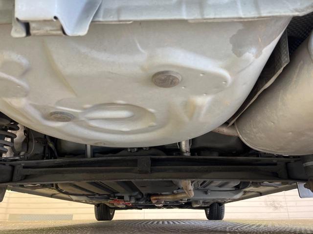 シエンタ ハイブリッドＸ　禁煙車　純正ナビＴＶ　バックカメラ　スマートキー　電動スライドドア　黒内装　ＬＥＤヘッド　１５インチＡＷ　ＥＴＣ　Ｂｌｕｅｔｏｏｔｈ　オートエアコン　ステアリングリモコン（18枚目）