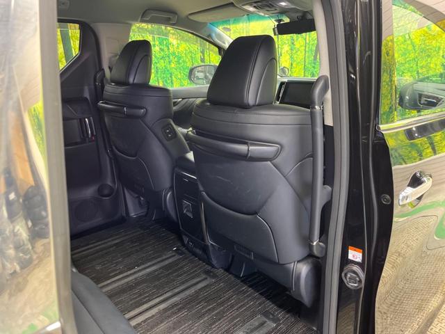 アルファード ２．５Ｓ　Ｃパッケージ　禁煙車　純正９型ディスプレイＴＶ　純正１２型後席モニター　バックカメラ　セーフティセンス　ブラインドスポットモニタ　デジタルインナーミラー　両側電動ドア　電動バックドア　シートベンチレーション（42枚目）