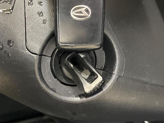 �y�L�[�t���[�V�X�e���z�J�o����|�P�b�g�ɓ��ꂽ�܂܂ł��h�A�̎{���E�������\�ȃX�}�[�g�L�[�𑕔��B�G���W���̃I���E�I�t�����J�M�����o���K�v����������Ƃ��Ă��֗��ł���