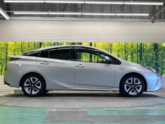 プリウス Ｓツーリングセレクション　禁煙車　純正９型ナビＴＶ　バックカメラ　セーフティセンス　レーダークルーズ　ＬＥＤヘッド　ＬＥＤフォグ　純正１７インチＡＷ　黒合皮レザーシート　シートヒーター　ＥＴＣ　Ｂｌｕｅｔｏｏｔｈ　ＤＶＤ再生（52枚目）