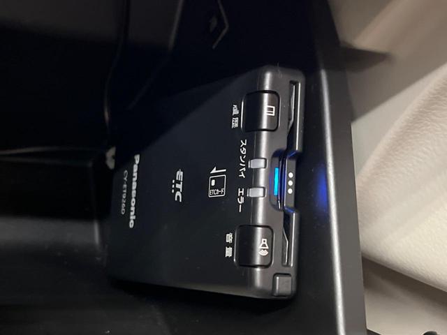 アルトラパン Ｓ　禁煙車　純正ナビフルセグ　全方位カメラ　セーフティサポート　ＨＩＤヘッド　ＥＴＣ　Ｂｌｕｅｔｏｏｔｈ　シートヒーター　オートライト　ハイビームアシスト　リアパーキングセンサ　革巻ステアリング（7枚目）