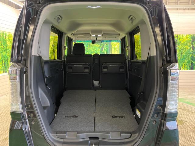 Ｎ－ＢＯＸカスタム Ｇ　ＳＳブラックスタイルパッケージ　禁煙車　衝突軽減　両側電動スライドドア　純正ナビ　フルセグ　バックカメラ　シートヒーター　ドライブレコーダー　ＥＴＣ　ＨＩＤヘッド　オートライト　オートエアコン　ロールサンシェード（10枚目）