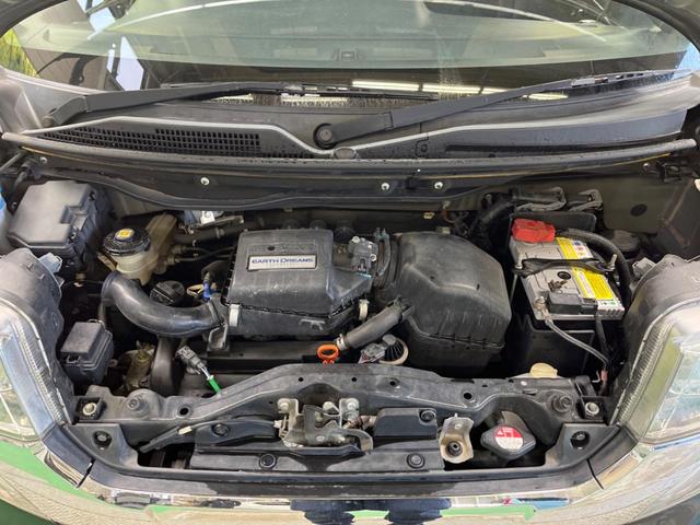 Ｎ－ＢＯＸカスタム Ｇ　ＳＳブラックスタイルパッケージ　禁煙車　衝突軽減　両側電動スライドドア　純正ナビ　フルセグ　バックカメラ　シートヒーター　ドライブレコーダー　ＥＴＣ　ＨＩＤヘッド　オートライト　オートエアコン　ロールサンシェード（18枚目）