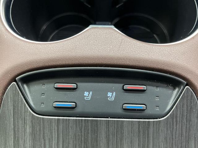 ハリアー Ｚ　レザーパッケージ　調光パノラマルーフ　禁煙車　メーカー１２．３型ナビＴＶ　ＪＢＬサウンド　パノラミックビューモニタ　ブラウン内装　セーフティセンス　デジタルインナーミラー　電動バックドア　シートベンチレーション（8枚目）