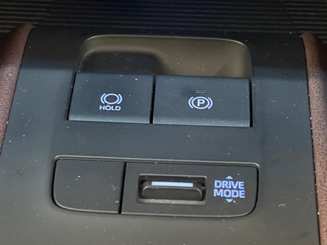 ハリアー Ｚ　レザーパッケージ　調光パノラマルーフ　禁煙車　メーカー１２．３型ナビＴＶ　ＪＢＬサウンド　パノラミックビューモニタ　ブラウン内装　セーフティセンス　デジタルインナーミラー　電動バックドア　シートベンチレーション（29枚目）