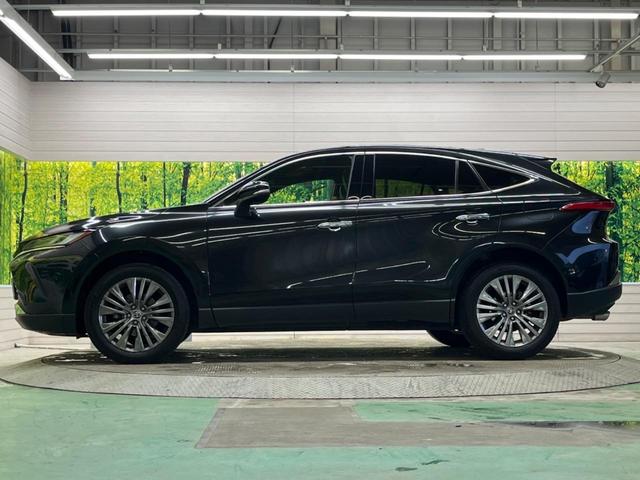 ハリアー Ｚ　レザーパッケージ　調光パノラマルーフ　禁煙車　メーカー１２．３型ナビＴＶ　ＪＢＬサウンド　パノラミックビューモニタ　ブラウン内装　セーフティセンス　デジタルインナーミラー　電動バックドア　シートベンチレーション（59枚目）