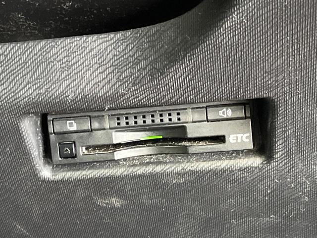 アクア Ｓ　禁煙車　純正ナビフルセグ　ＬＥＤヘッド　スマートキー　モデリスタ１５インチＡＷ　バックカメラ　セーフティセンス　ＬＥＤフォグ　オートライト　レーンディパーチャーアラート　ＥＴＣ　Ｂｌｕｅｔｏｏｔｈ（8枚目）